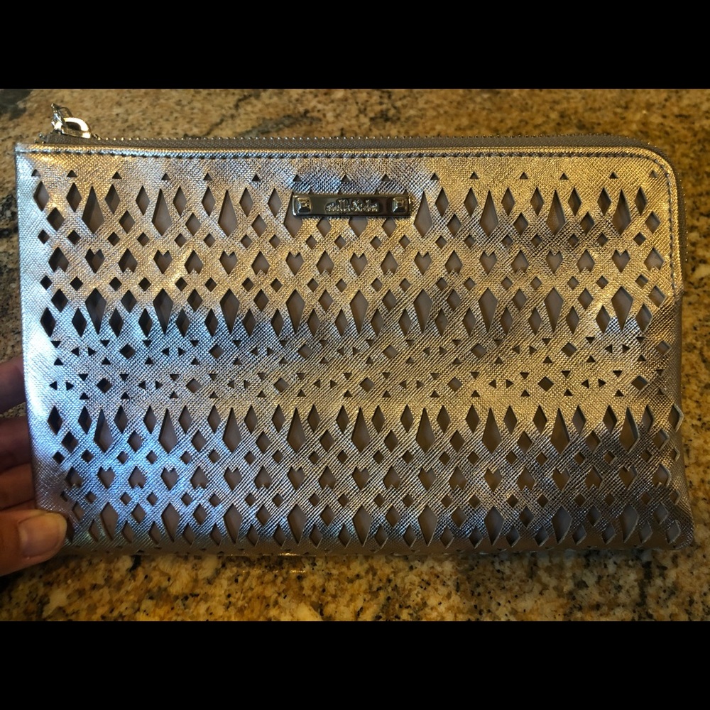 Stella and Dot clutch